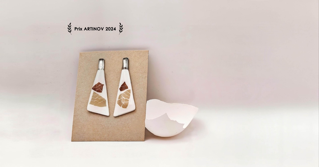 boucle d'oreille en coquilles d'oeufs de poules de couleurs pour fond "eggs-traordinaire" bijoux en coquilles d'oeufs