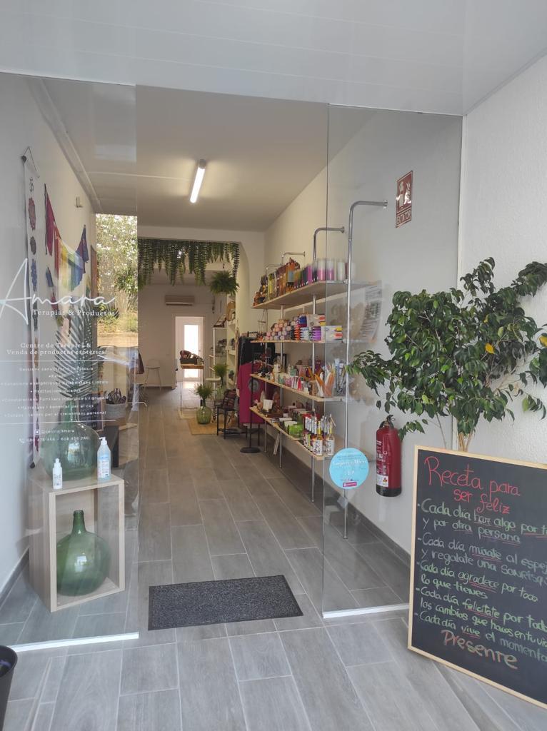 Somos un comercio dedicado en exclusividad tanto a las terapias alternativas, como a la venta especializada de productos esotéricos.