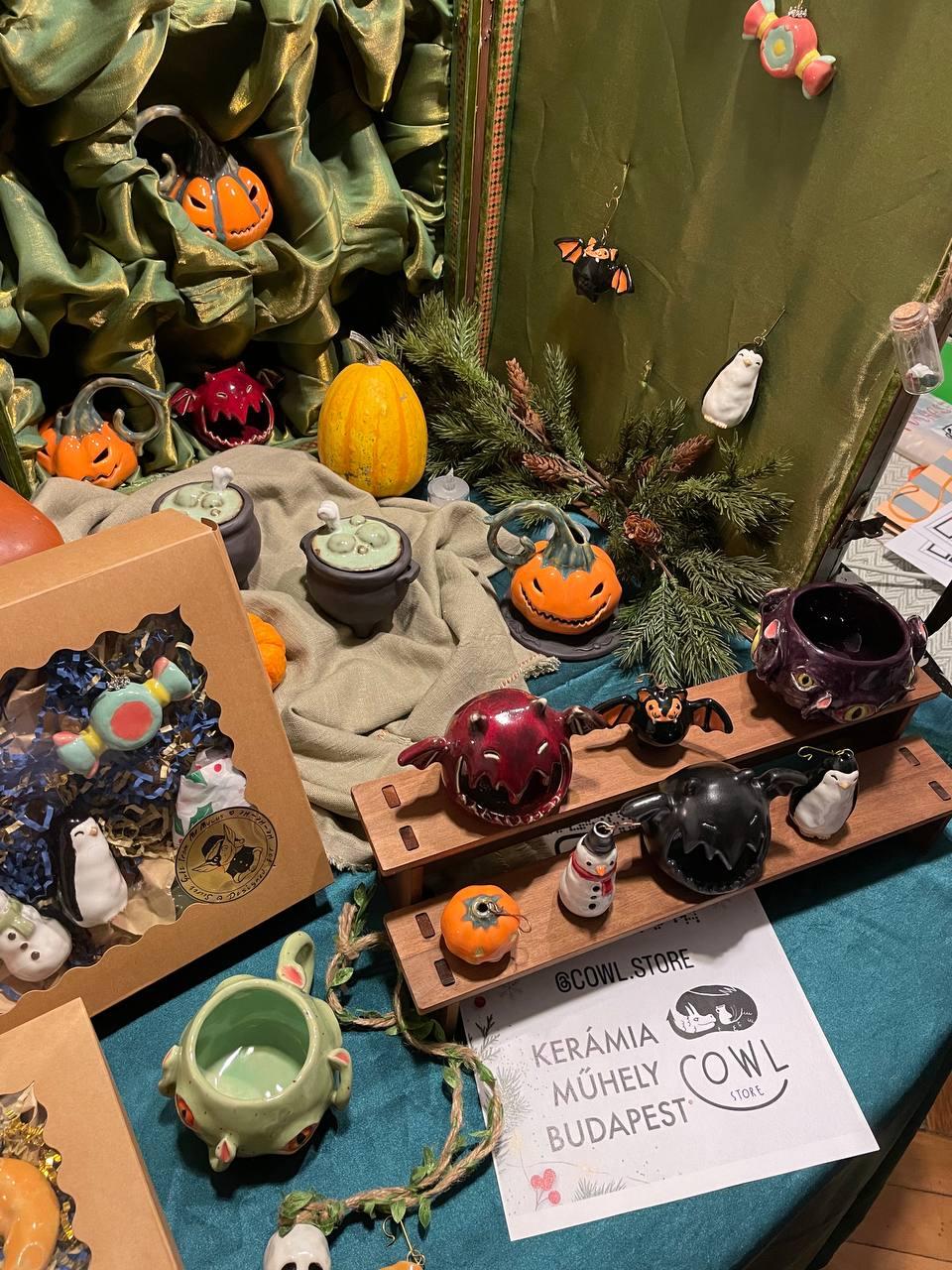Handmade COWL pumpkin lanterns, cauldrons and fantasy ceramics