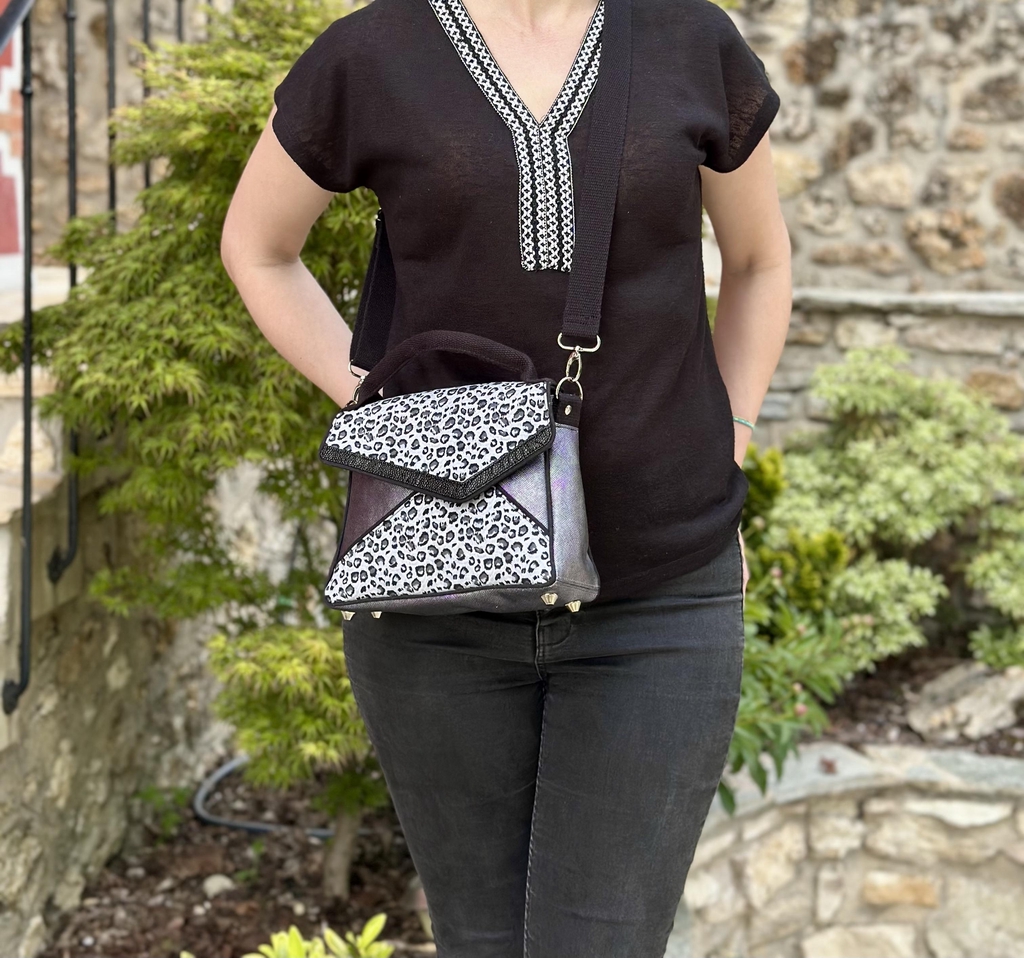Sacs et accessoires faits main, en quantités ultra limitées, pour sublimer ton quotidien.
