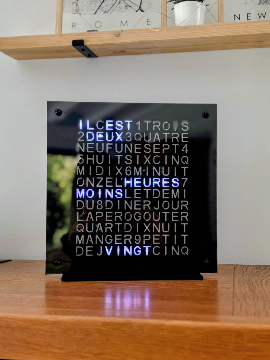 Horloge à poser LUMO DESIGN, un cadeau déco pour la maison et unique
