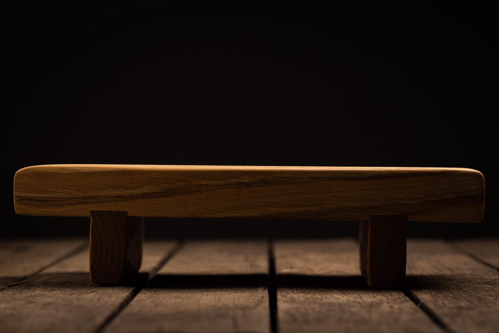 Notre production au sein de l'atelier Xavier Delaporte ébéniste. Nous fabriquons des meubles sur mesure, ainsi que des objets en tous genres.