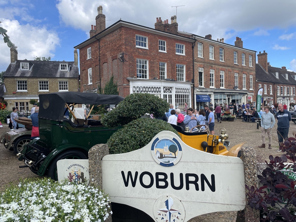 Woburn village