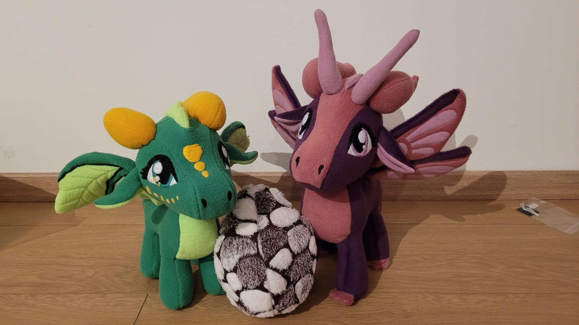 Dragons & Plushes