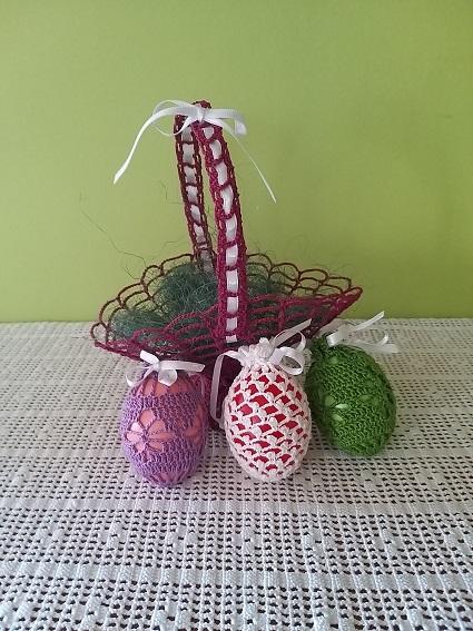 Horgolt ékszerek és ásványok