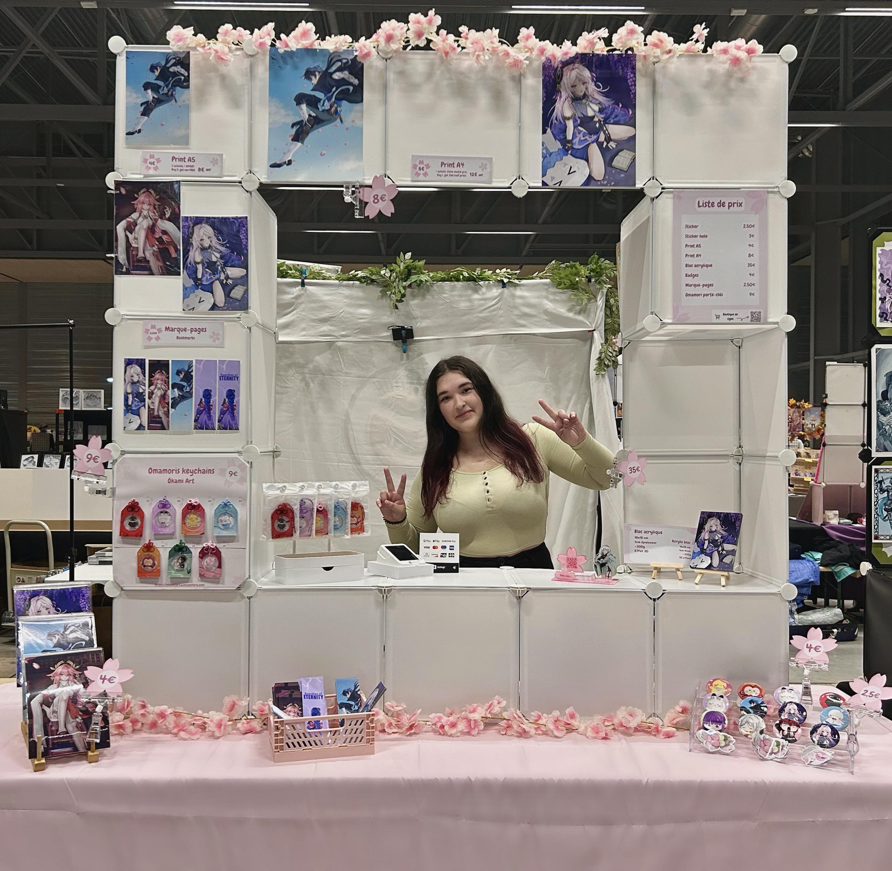 Okami Art à la Japan Addict Strasbourg en juin 2025 - stand d'expositions d'art et goodies