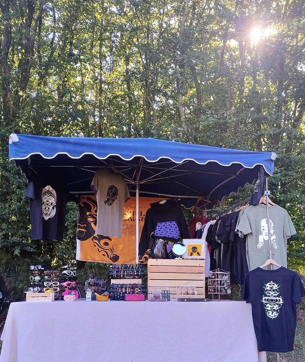 Stand La Boucle Est Carrée à Galian Dub