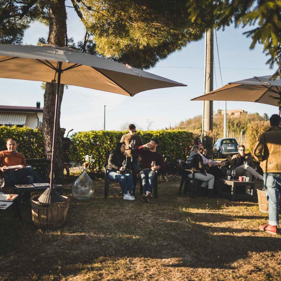 Prenota una Visita in Cantina con Degustazione | Dezza 1890 Winery