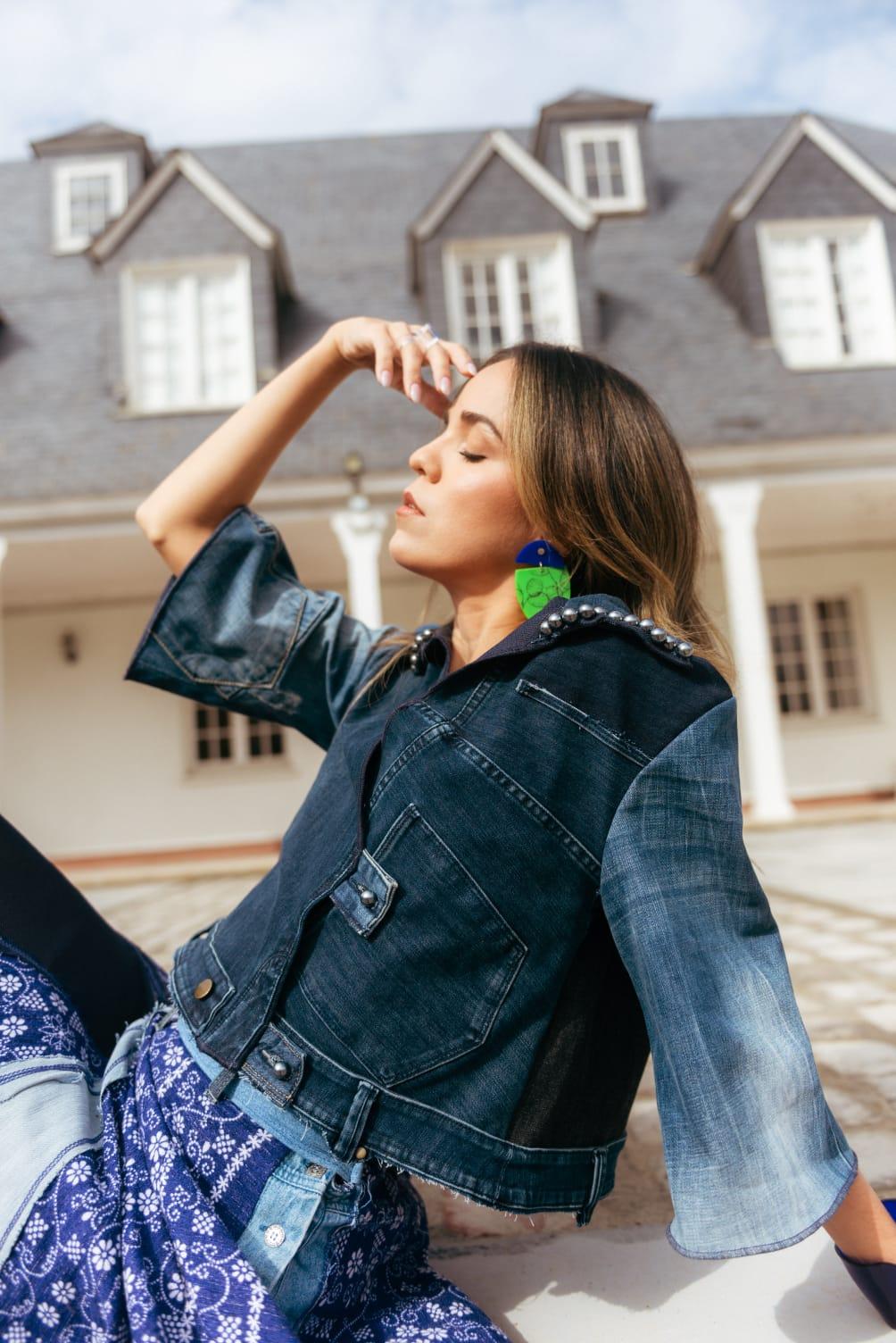 Transforma tu estilo y tu mente: nuestras joyas articulables te invitan a jugar y conectar contigo misma.