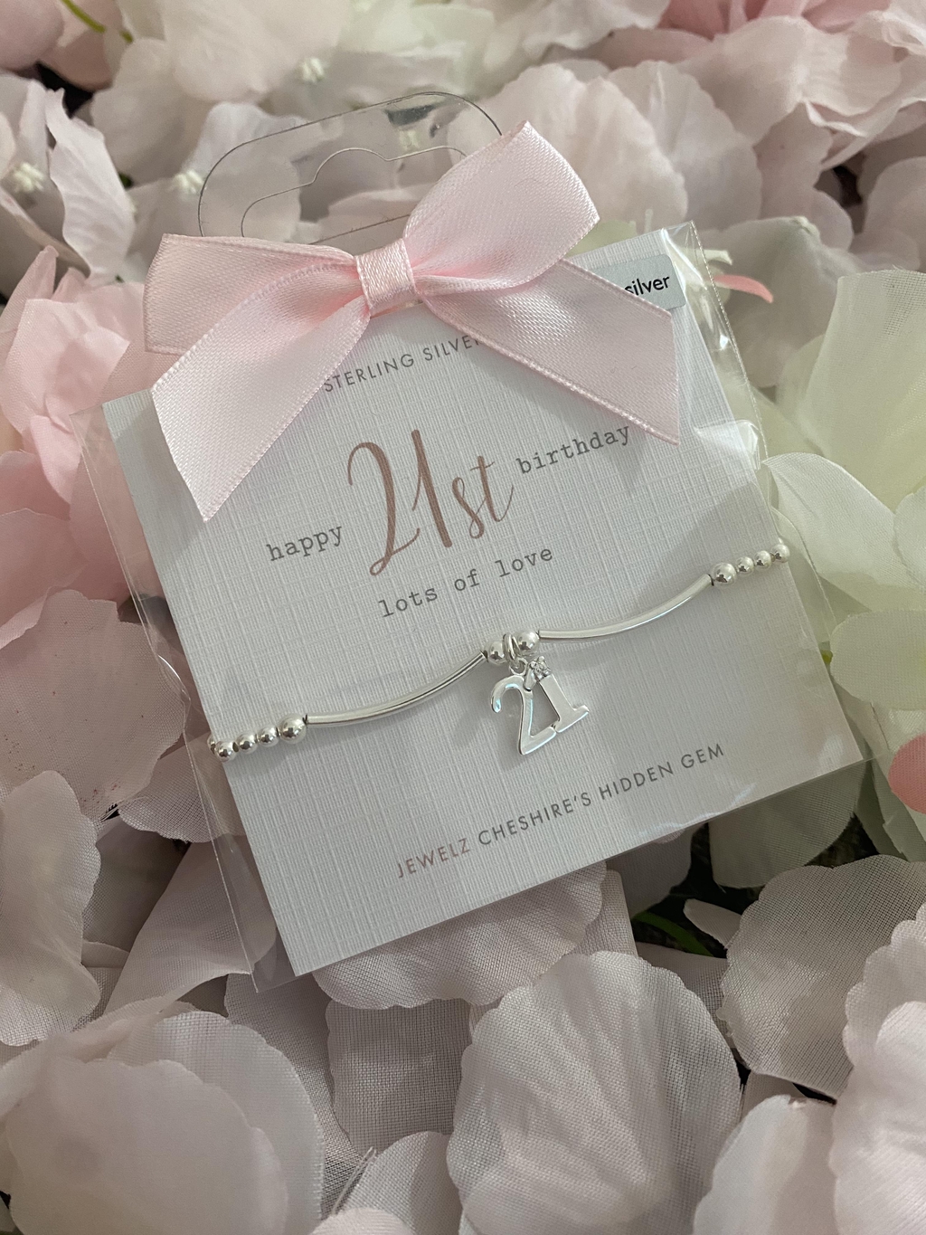 Welcome to Jewelz handmade sterling silver jewellery & wax melts perfect gifts. 