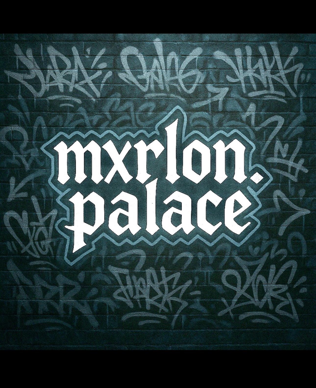 	“Stile crudo. Spirito vero. Mxrlon.Palace.”
