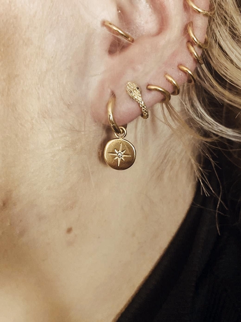 Bienvenue dans votre boutique en ligne " LES BIJOUX DE NOA "
Des bijoux en aciers inoxydables, à la  porter de tous !