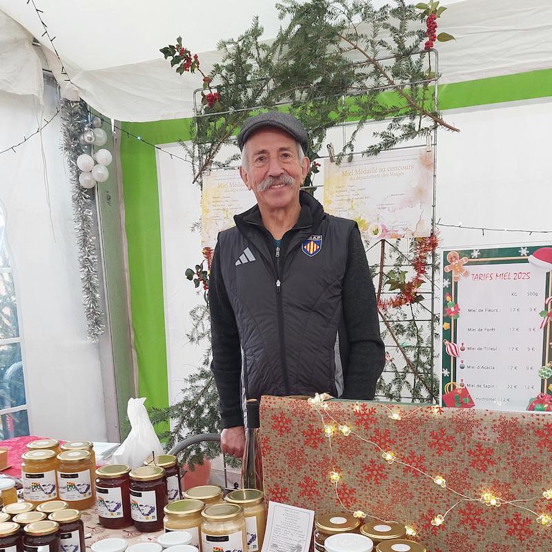 Les membres du bureau de l'association Les Artisans de la Vallée des Lacs 