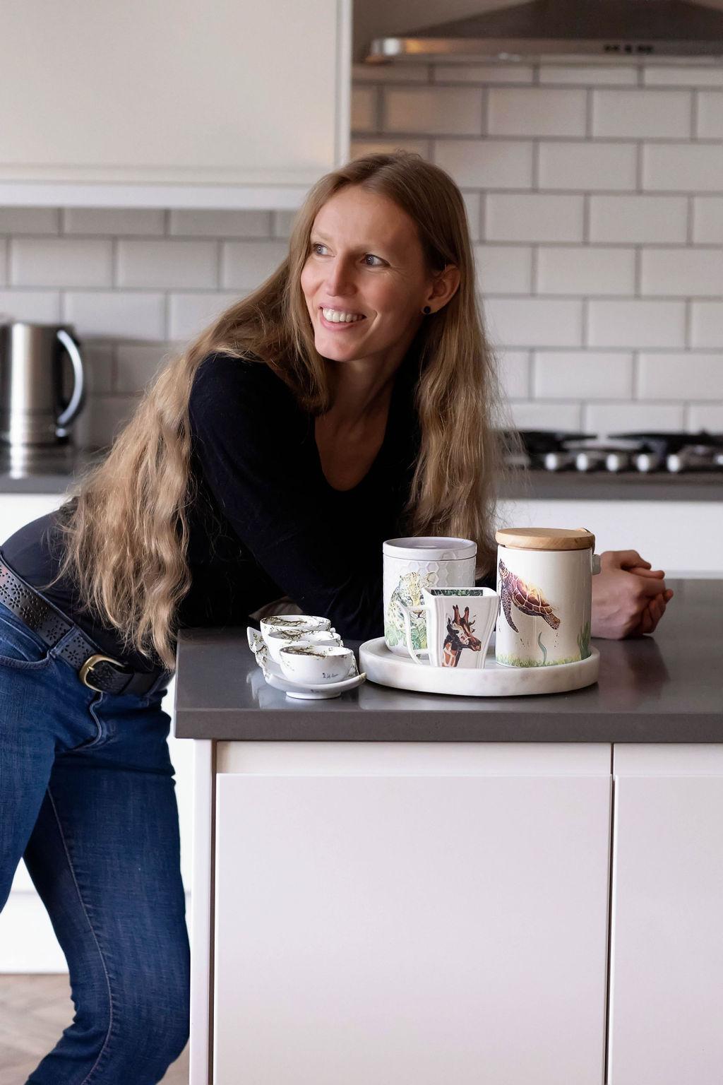 Picture of Elise creator of The Jolly Upcycler