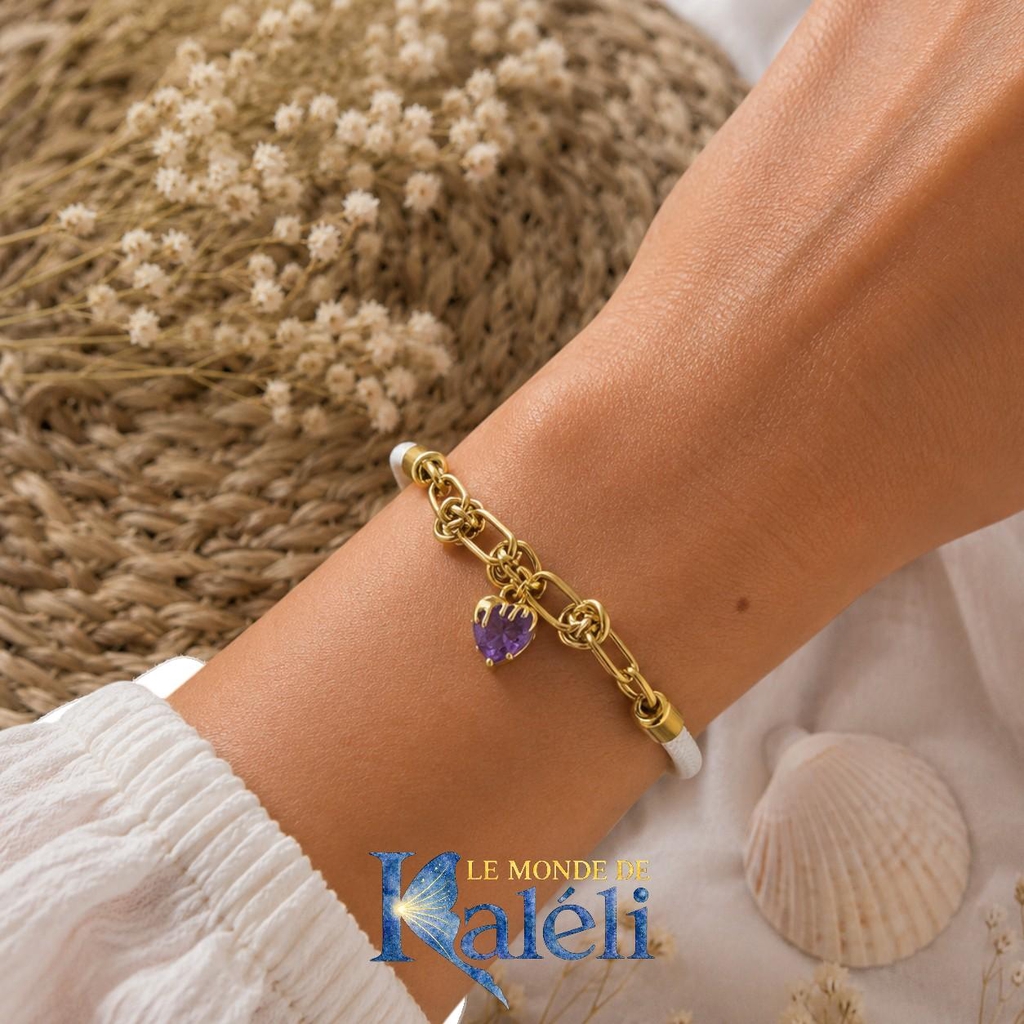 Bracelet en acier inoxydable doré avec un pendentif en forme de cœur violet