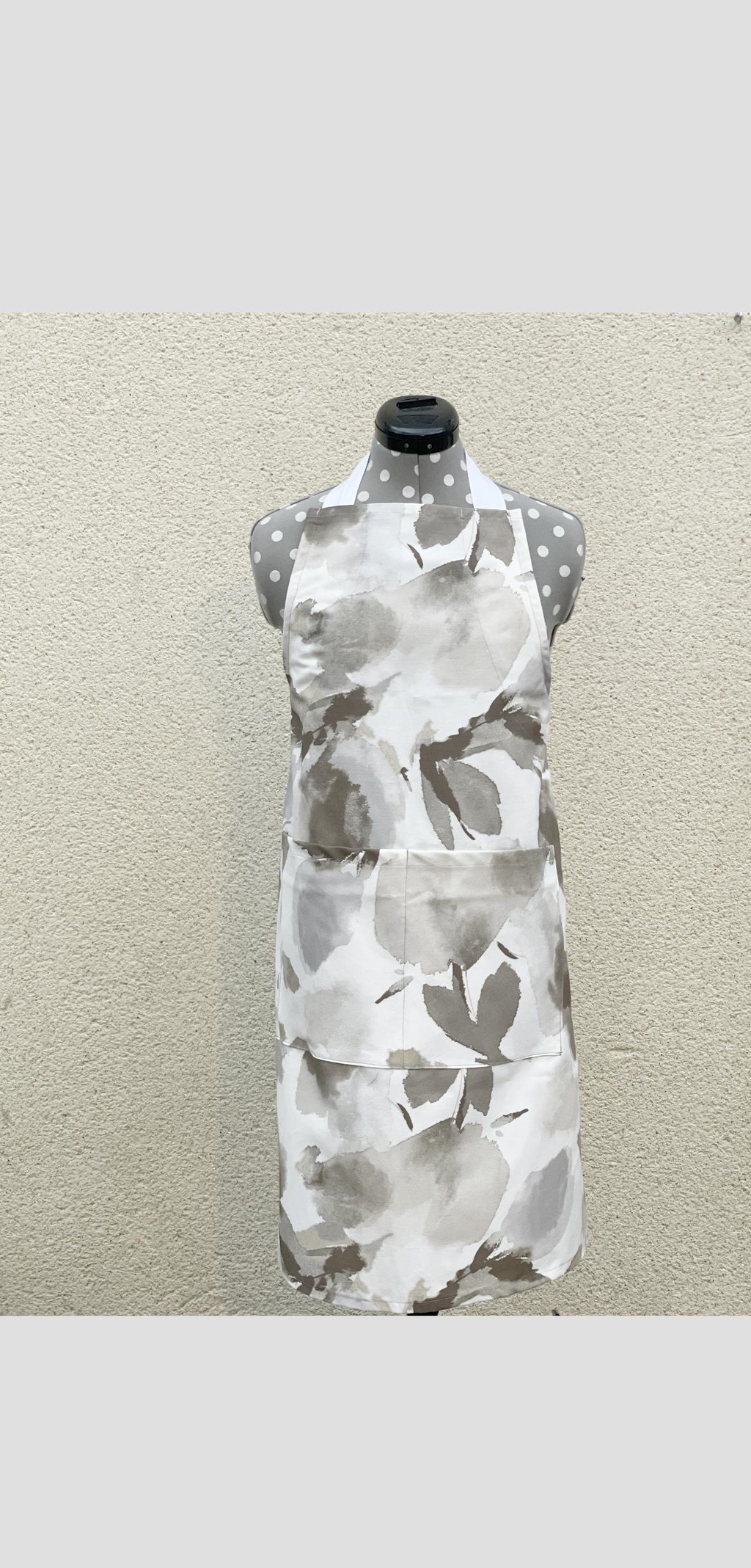 Add a touch of floral to your kitchen with this handmade eco- friendly charming apron. 