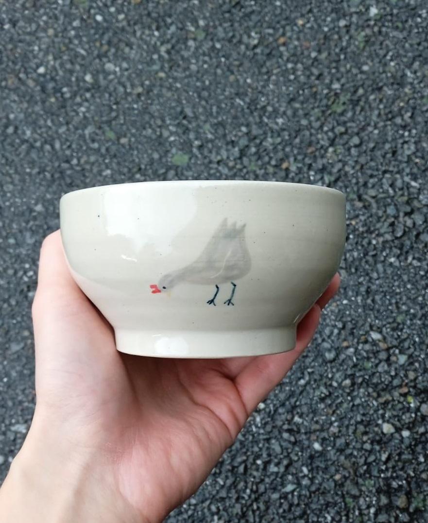 Poterie unique fabriquée sur commande par une artisane potière à Chambéry