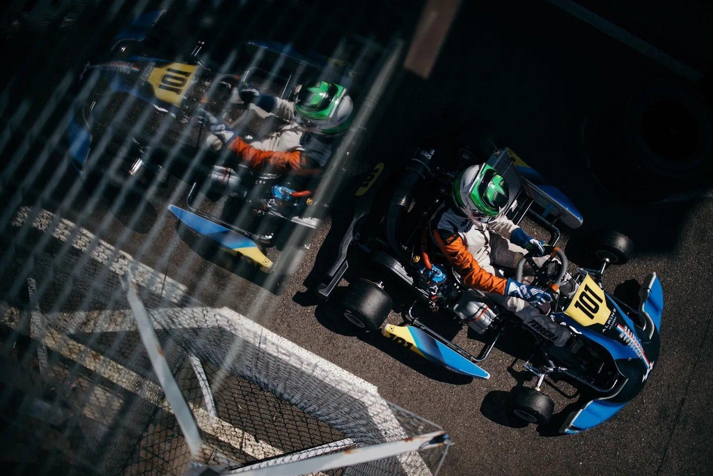 Karting – Bekleidung & Ausrüstung für den Kartsport