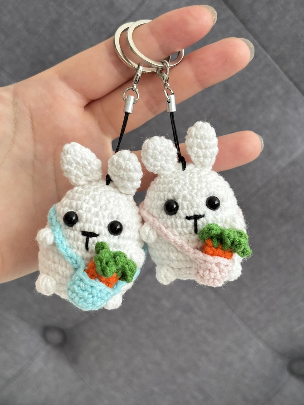 Porte clés fait main au crochet lena knits