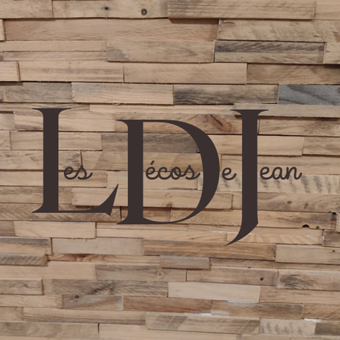 Des objets de décoration et usuels bois