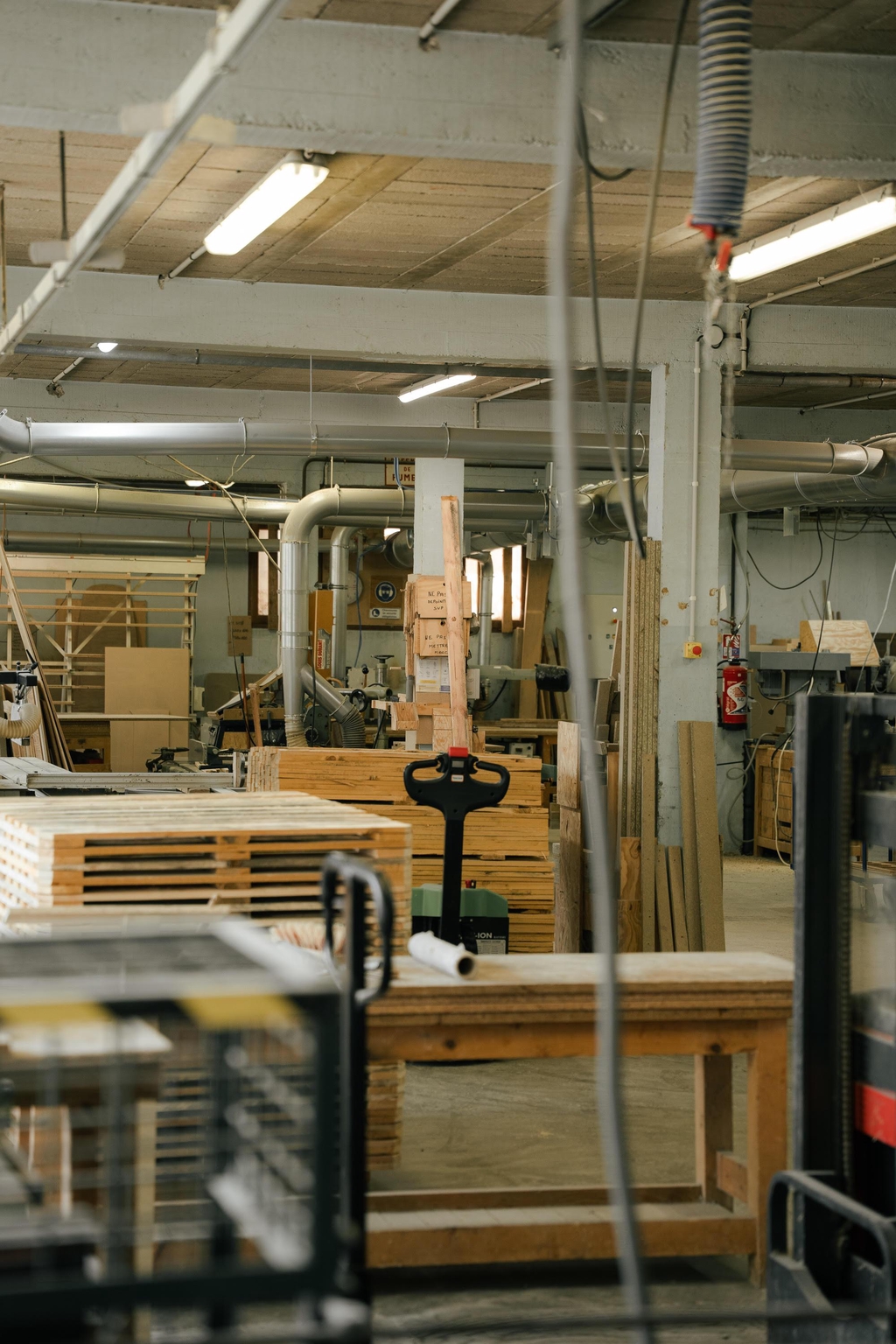 Fabrication Française de comptoirs événementiels en bois.
