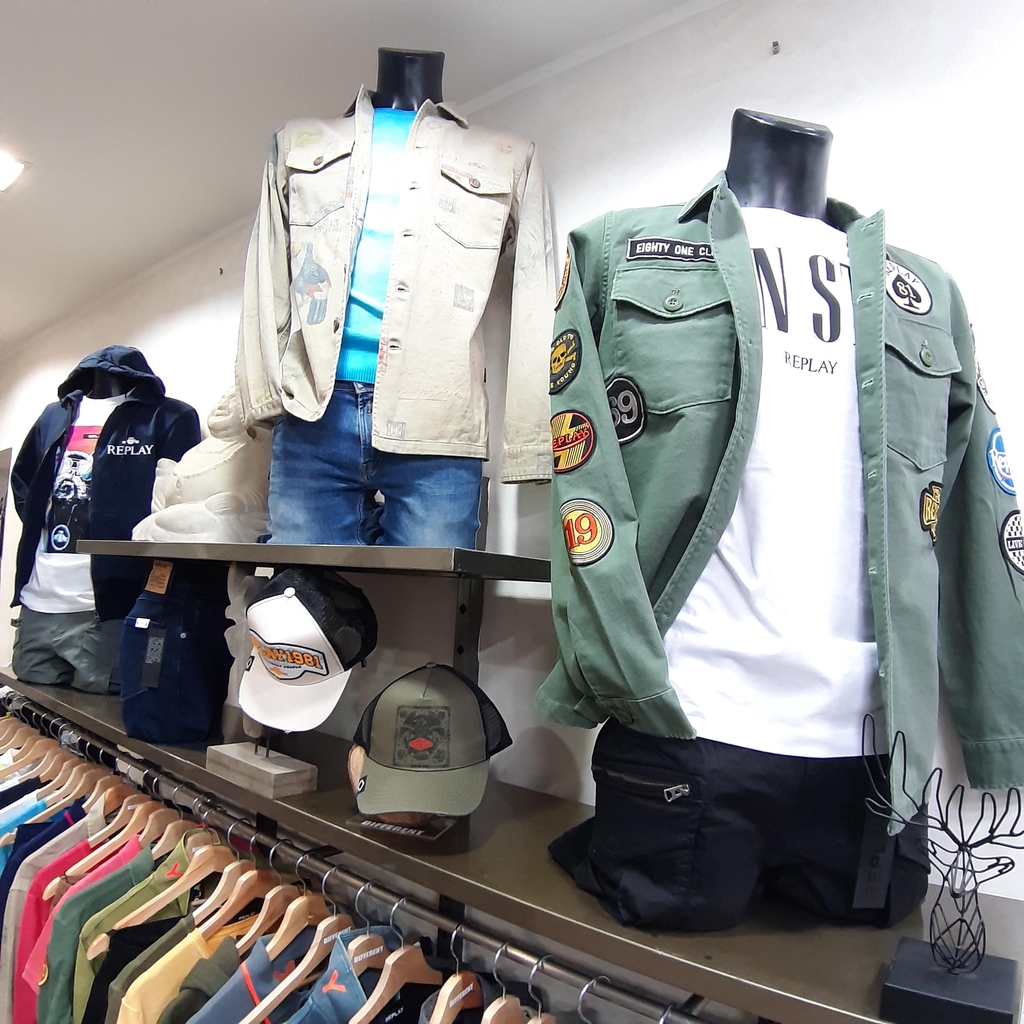 Different 
abbigliamento e accessori uomo Torino