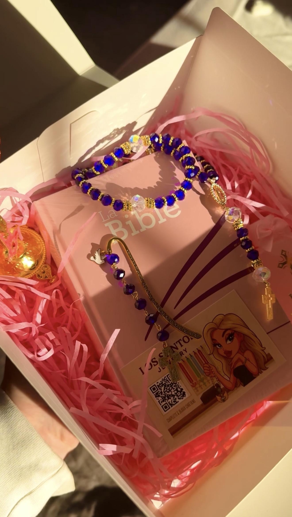 Chapelets Chrétiens Catholiques colorés.