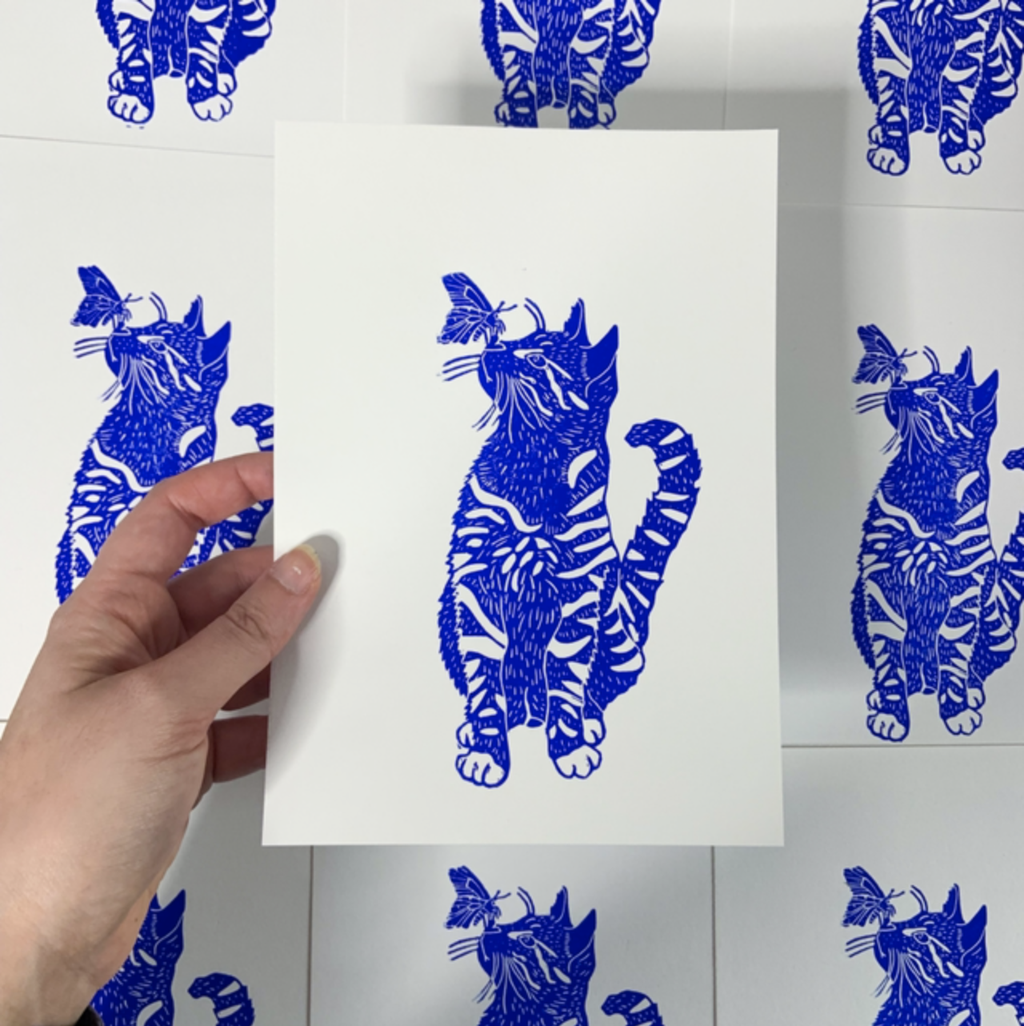 Les linogravures réalisées à la main en France par Audrey Jaillard, Clapotis Sauvage. Ces gravures sont pleines de douceur, de nature et de poésie.