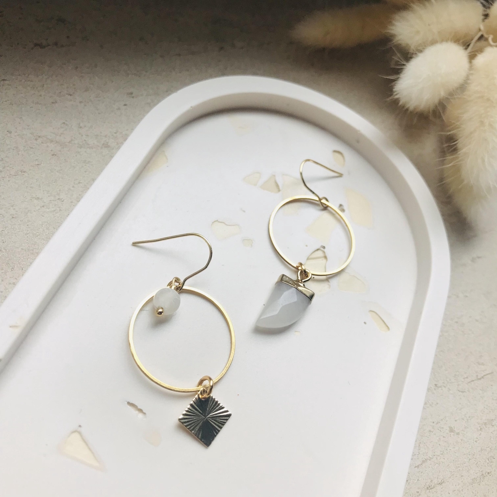 Image de boucles d'oreilles chica guapa