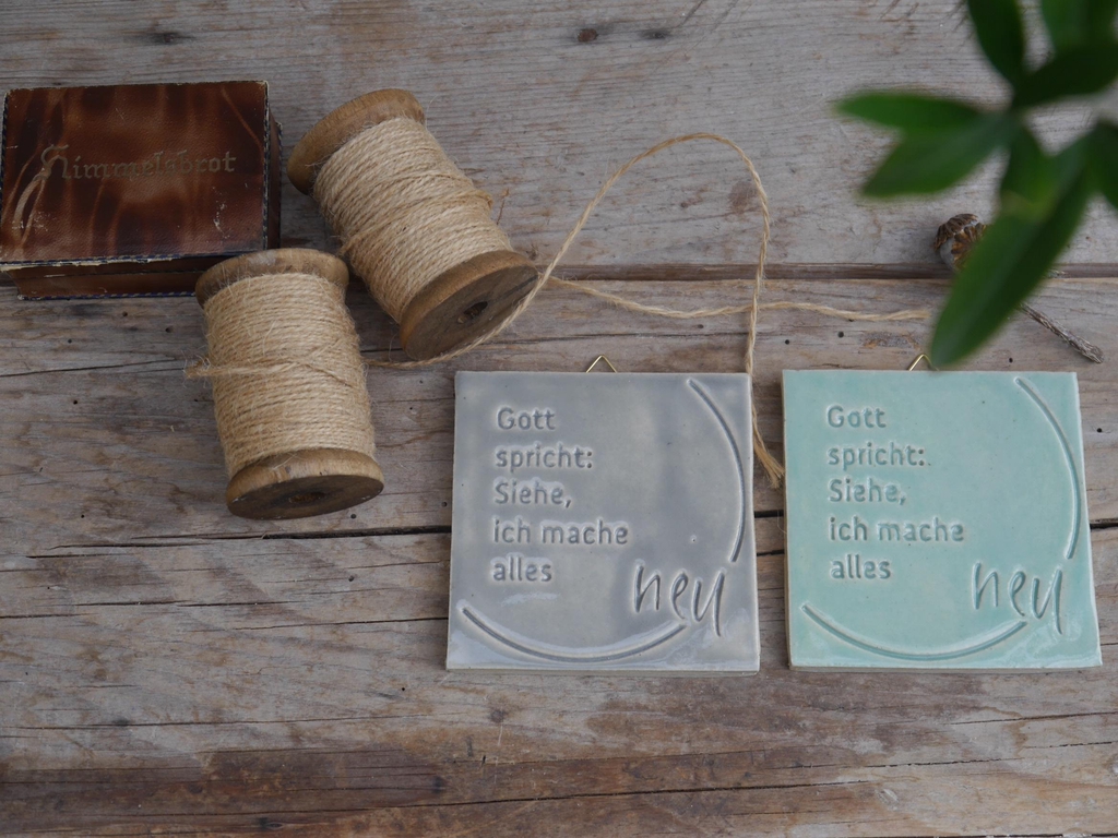 Jahreslosung 2026 - jetzt in vier Farben erhältlich