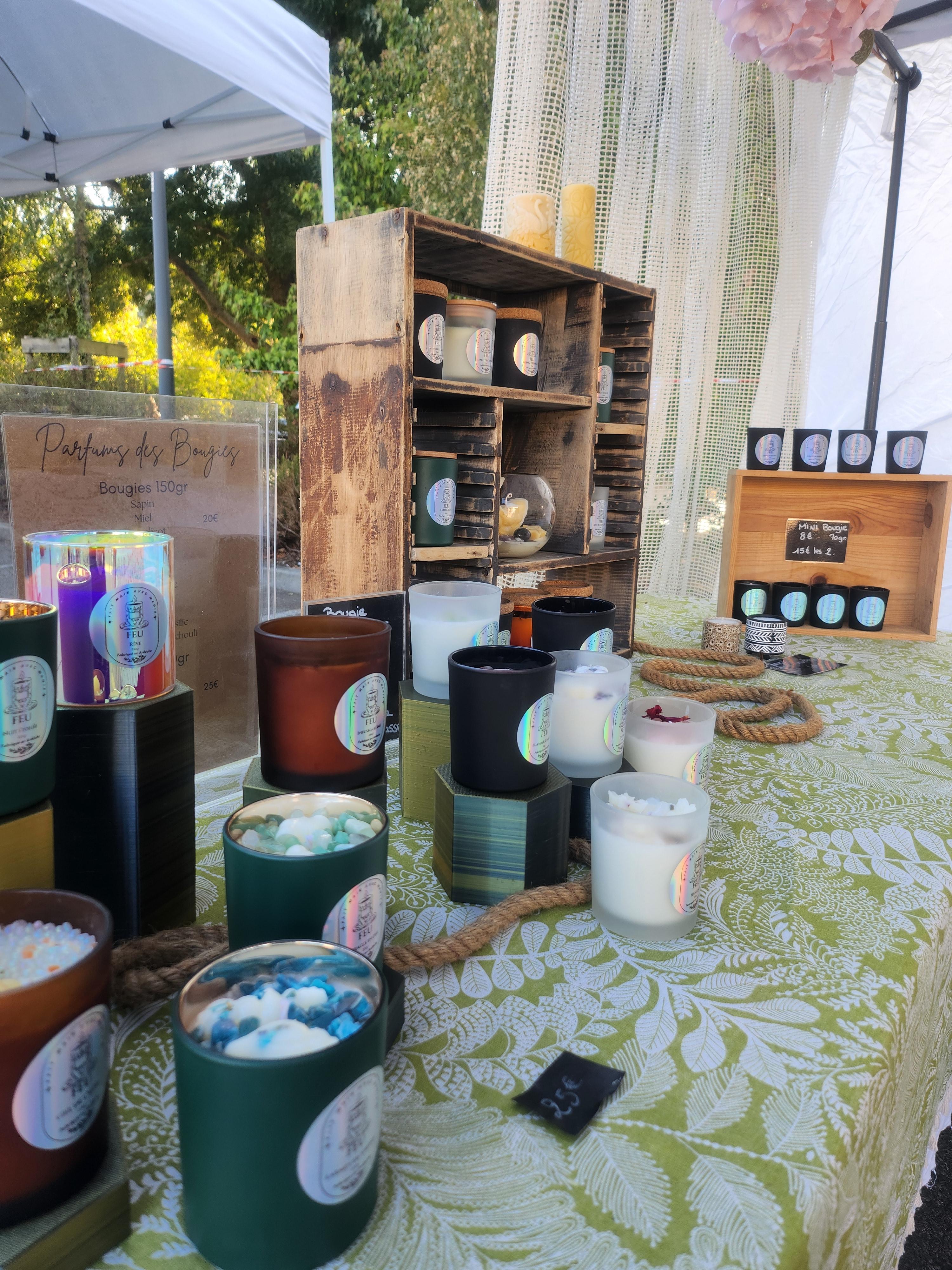 Retrouvez l'agenda complet des marchés de créateurs et salons bien être de l'atelier les Bougies Feu en Ardèche et dans la Drôme. Venez découvrir nos bougies artisanales en vrai!