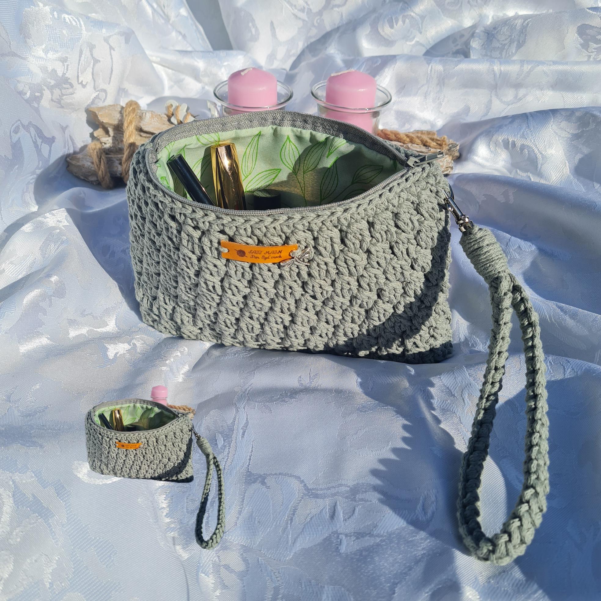 Trousses fonctionnelles et design pour vos accessoires quotidiens.