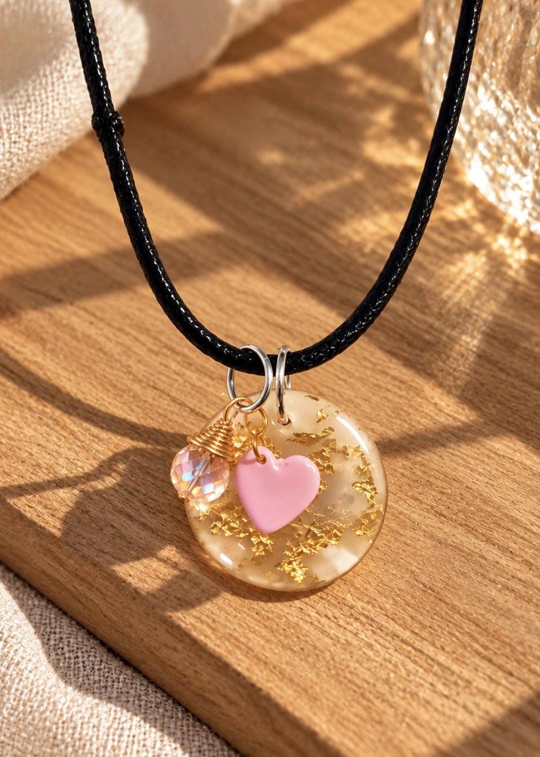 Collier Octobre rose fait main.