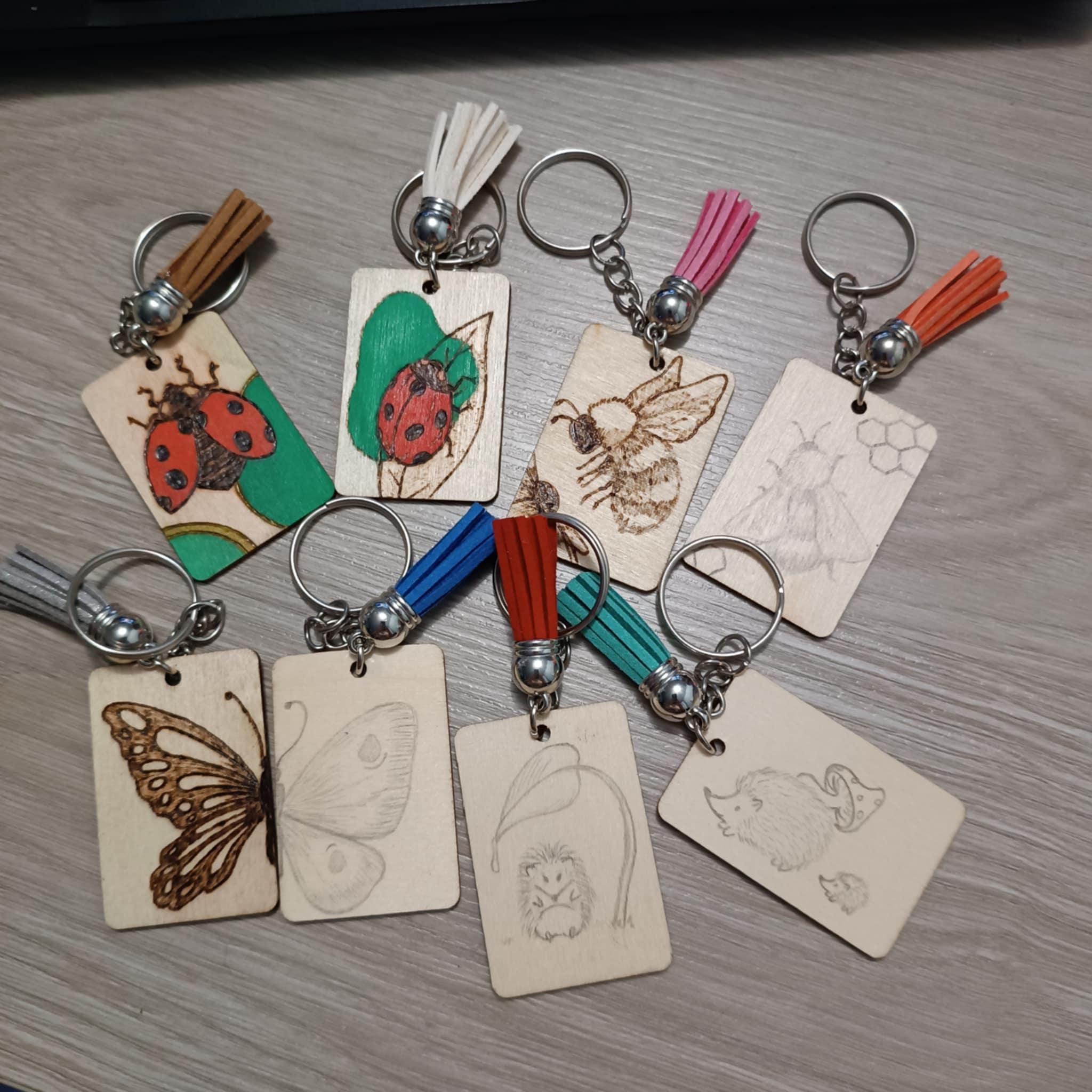 SKYNIIVERSE - Illustrations, LURE, porte clés artisanaux, pyrogravure