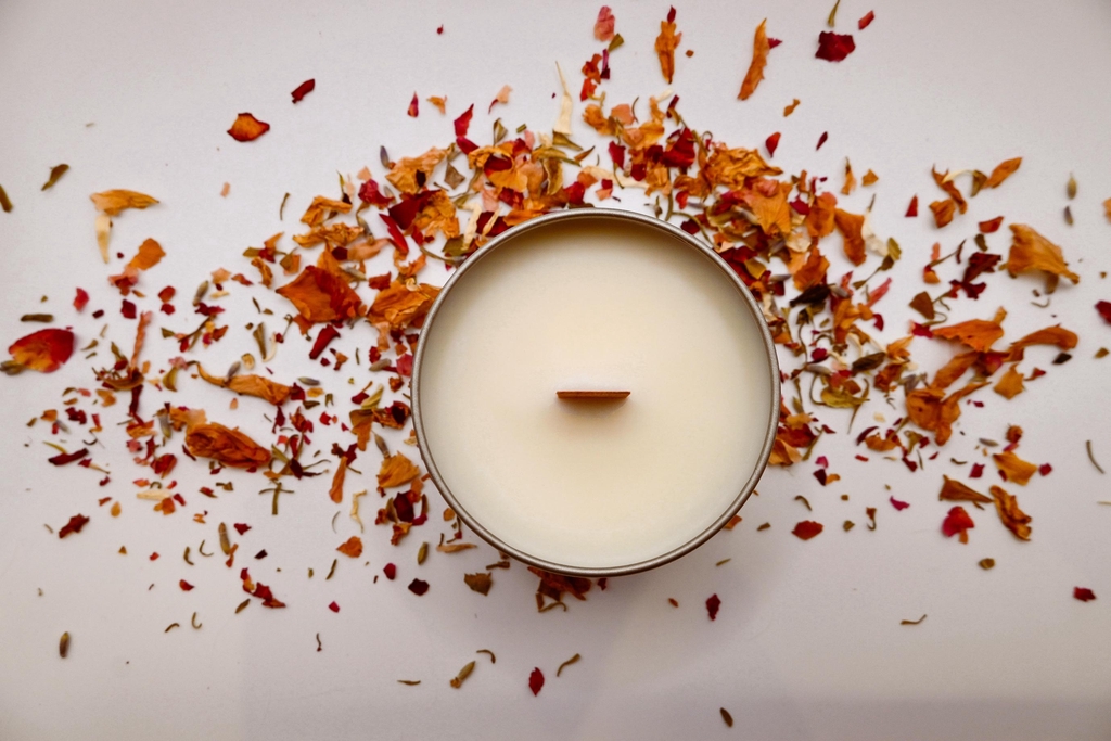 Home page of the Artistic Wanderer, soy wax candles 