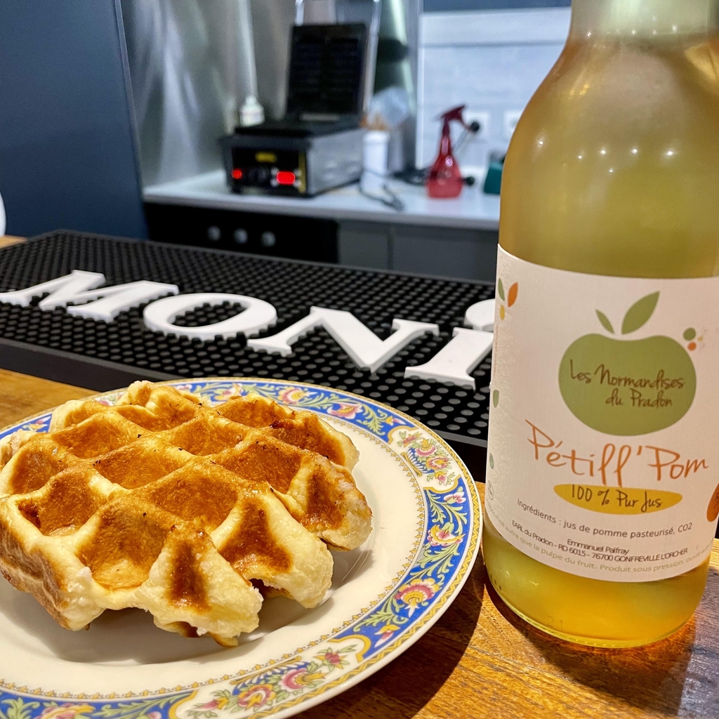 Bienvenue au Freak!
Le café alternatif du quartier Saint François au Havre.
Découvrez nos spécialités de gaufres artisanale.