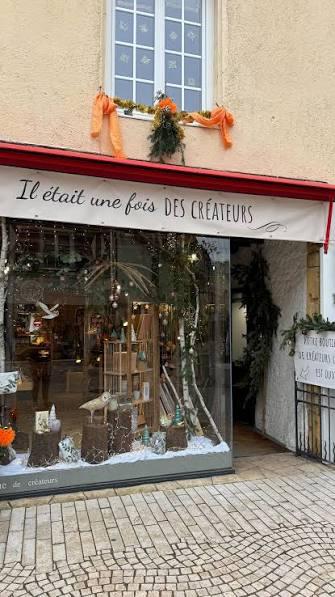 Il était une fois des créateurs 
Boutique partagé à Paray-le-Monial au 5 place Guignault