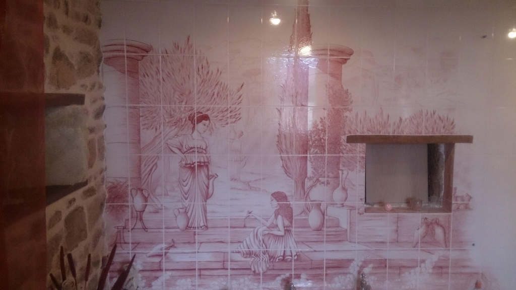 Fresque mural d'un paysage méditerranéen antique entièrement peint à la main sur carreaux de faïence de 20x30cm - décor de salle de bain