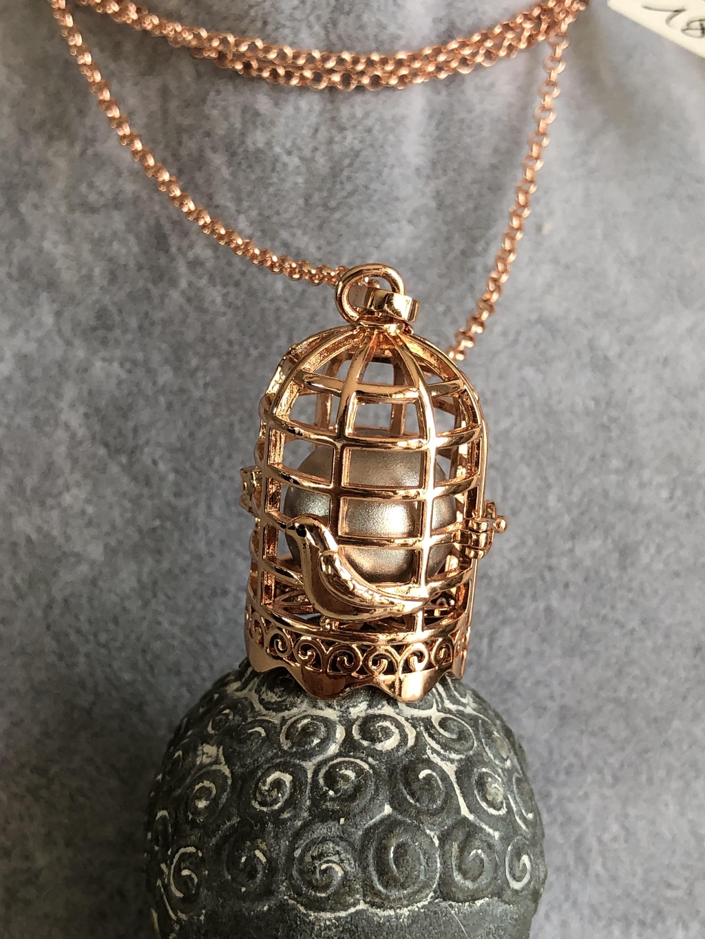 ENTRECIELETERRE
Bijoux en pierres naturelles semi précieuse 
et cristaux.
Conseils Lithotherapie et soins