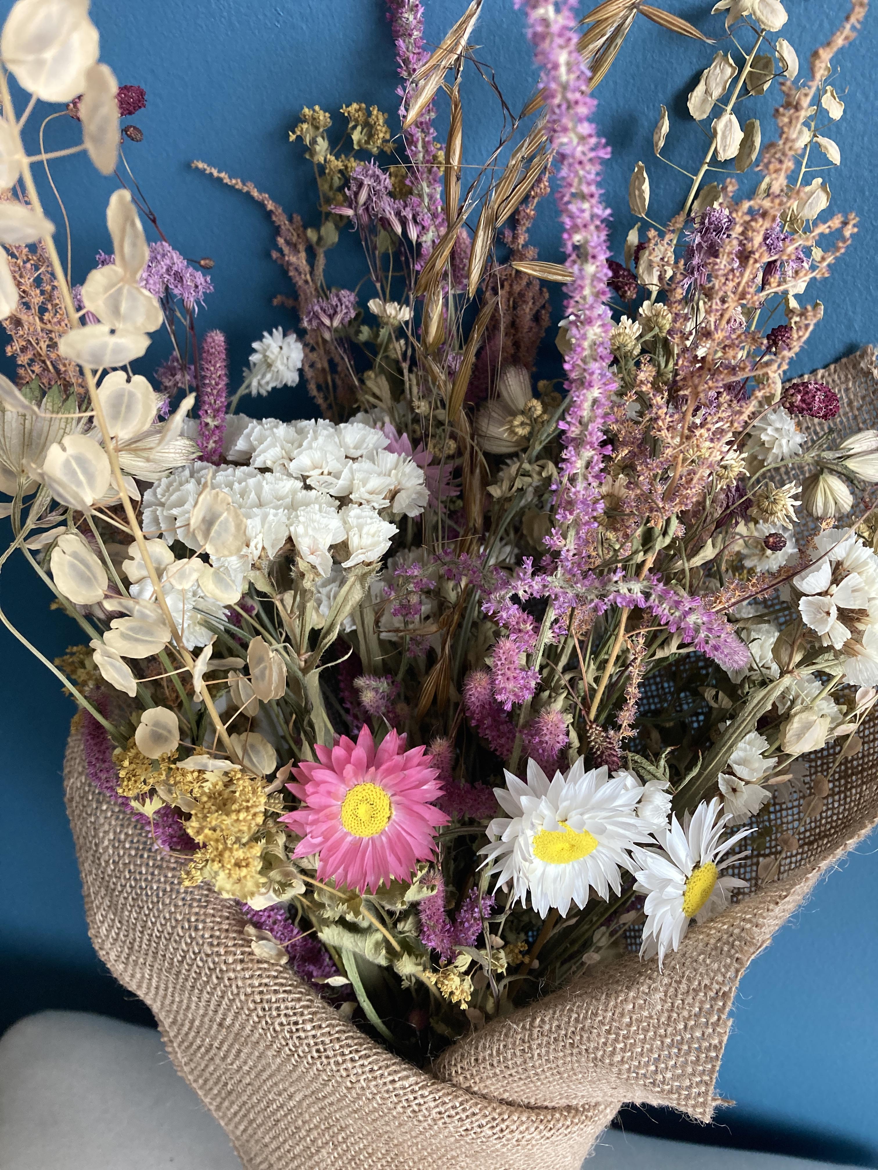 Beautiful, natural, sustainable dried flowers grown in Kerry