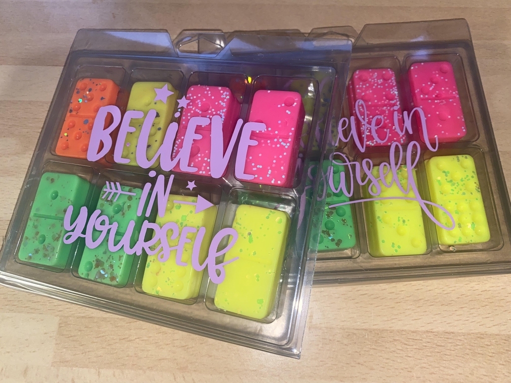 Amazing melts, bath & body products. 