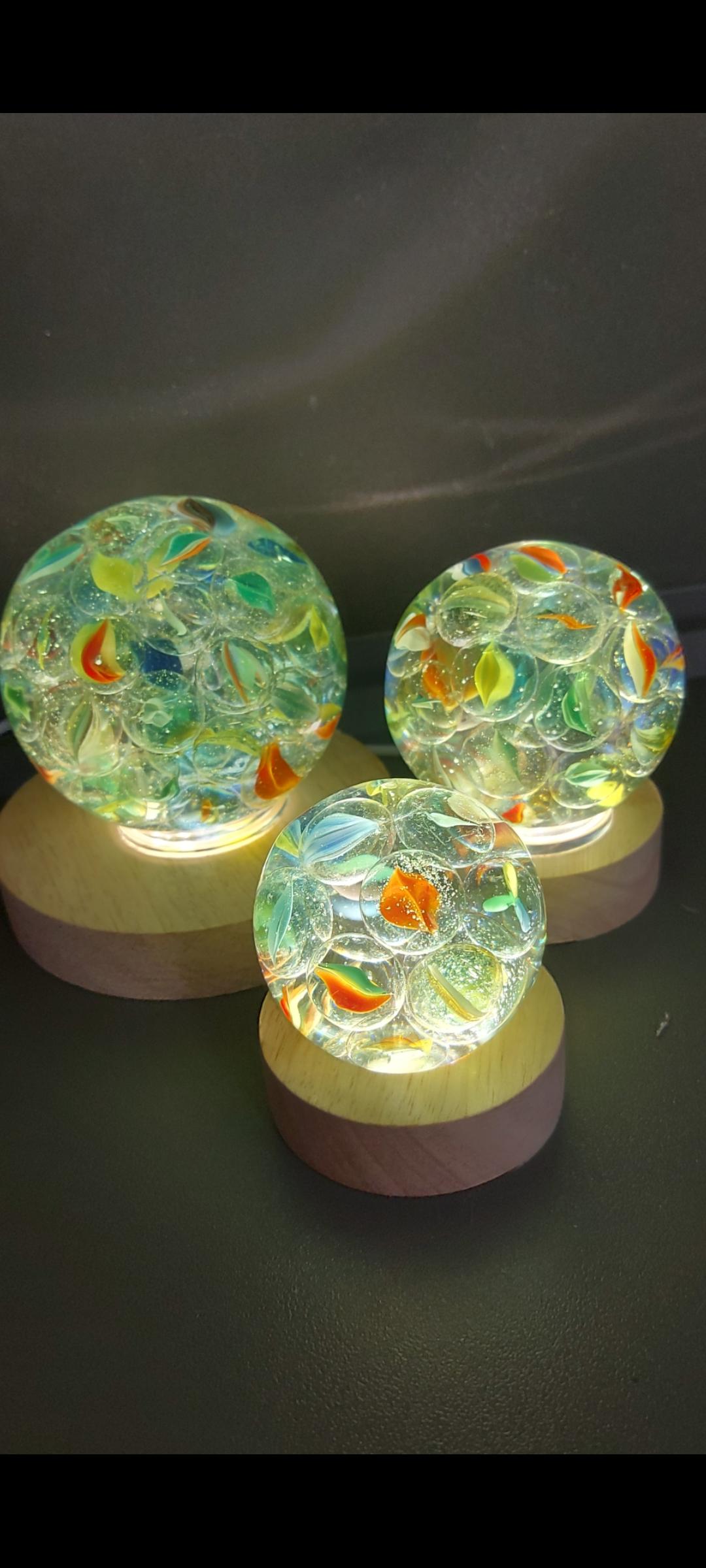 Resin lamps