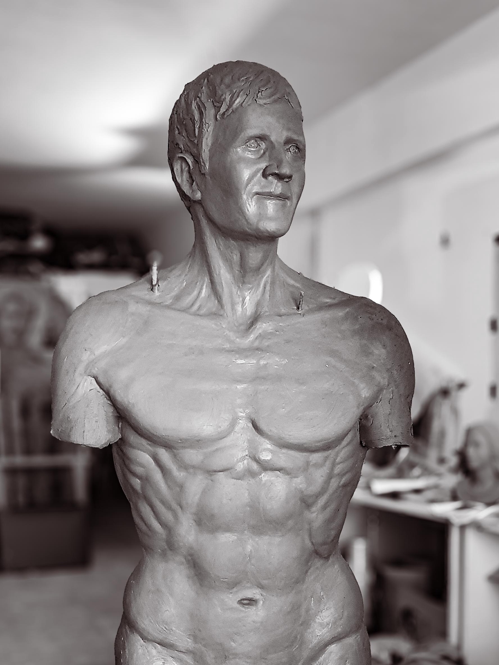 Bespoke Sculpture: Masterpieces for Private Villas and Public Spaces