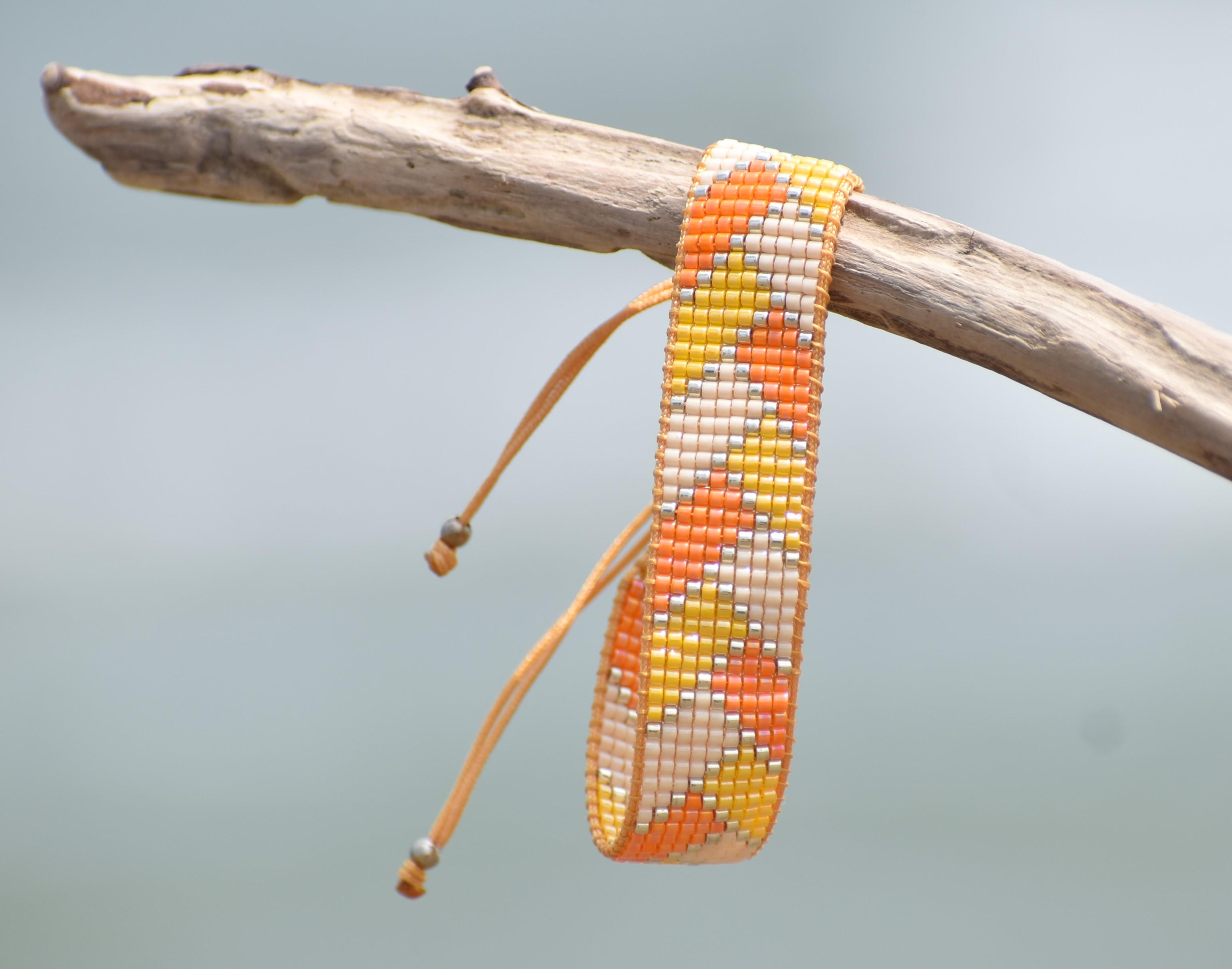 Pulseras en Telar