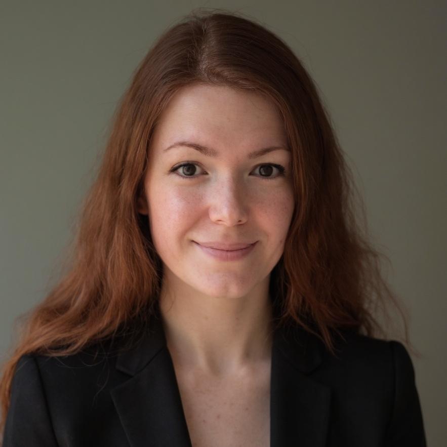 Rose Abelle, autrice indépendante française nordiste