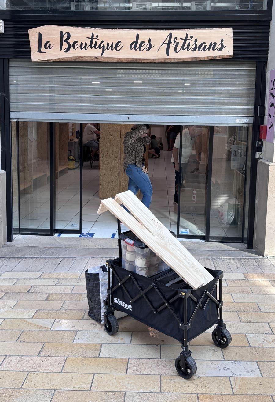 Installation boutique des 4 chemins vichy, bougies artisanales, la boutique des artisans