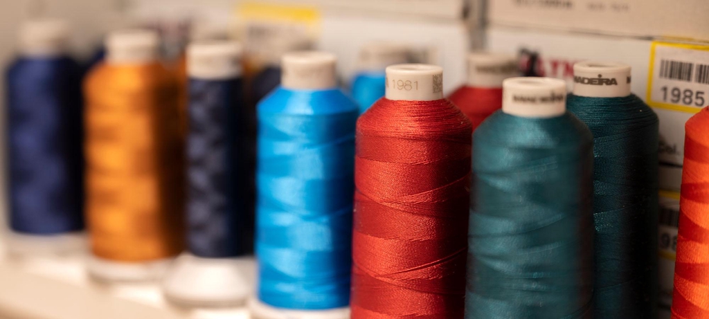 Bild von Stickgarnrollen