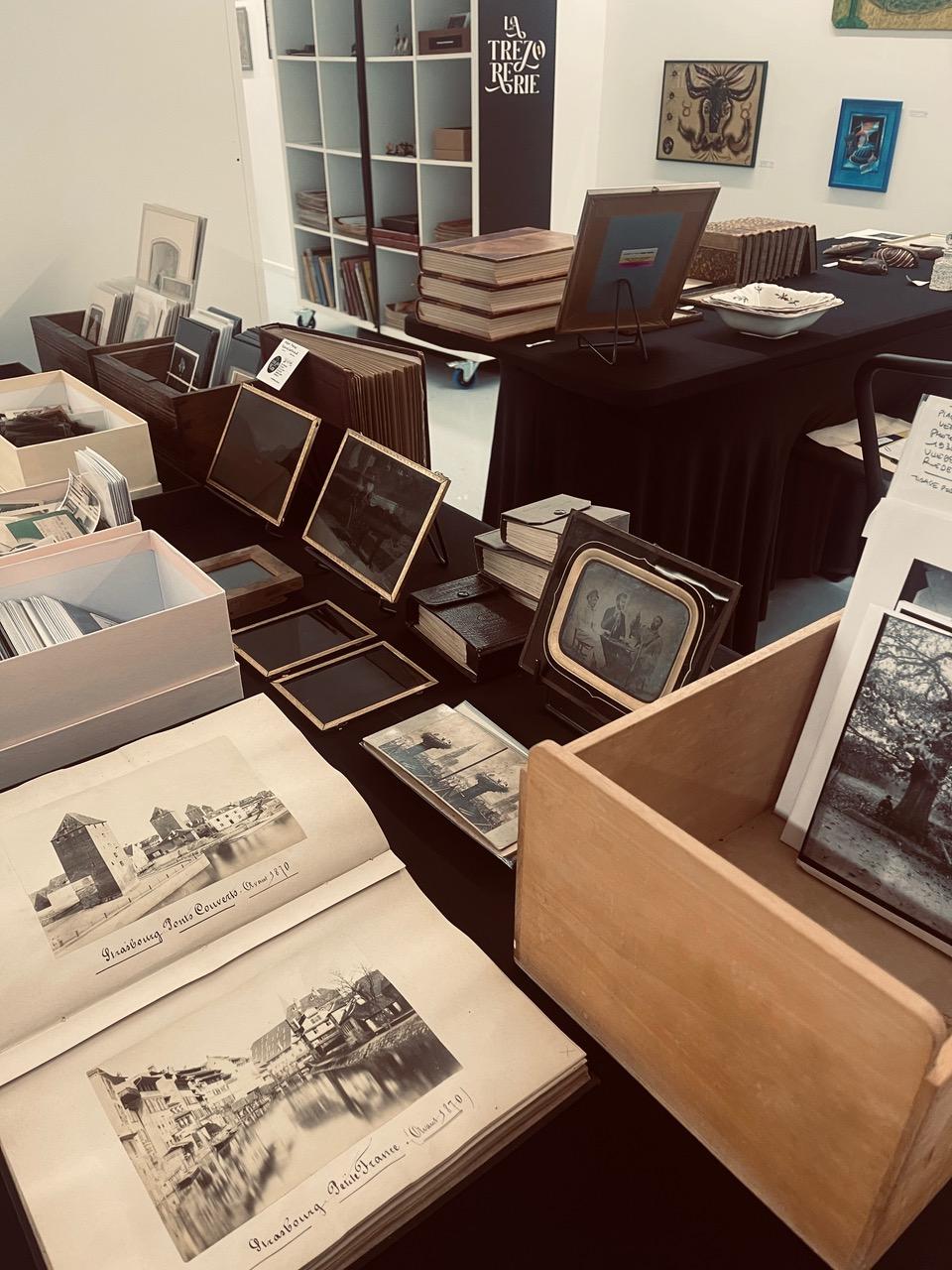 LA TREZORERIE BOUTIQUE / LES EDITIONS DE L'OEIL QUI GRATTE 