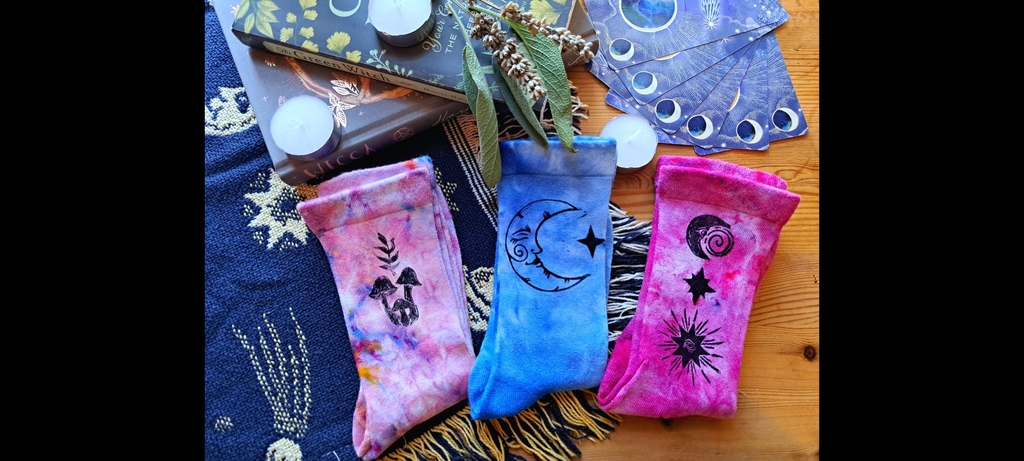 Hand-dyed and hand-printed bamboo socks made in small batches. Every pair is unique, soft, and created with intention — cosy little spells for your feet.