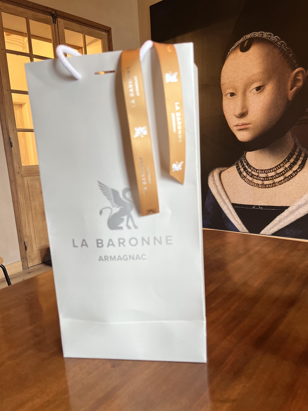 shop with elegance